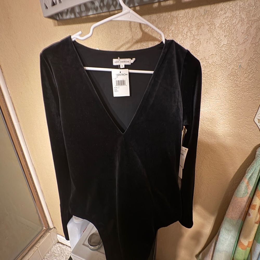 Good American Black Long Sleeve Top